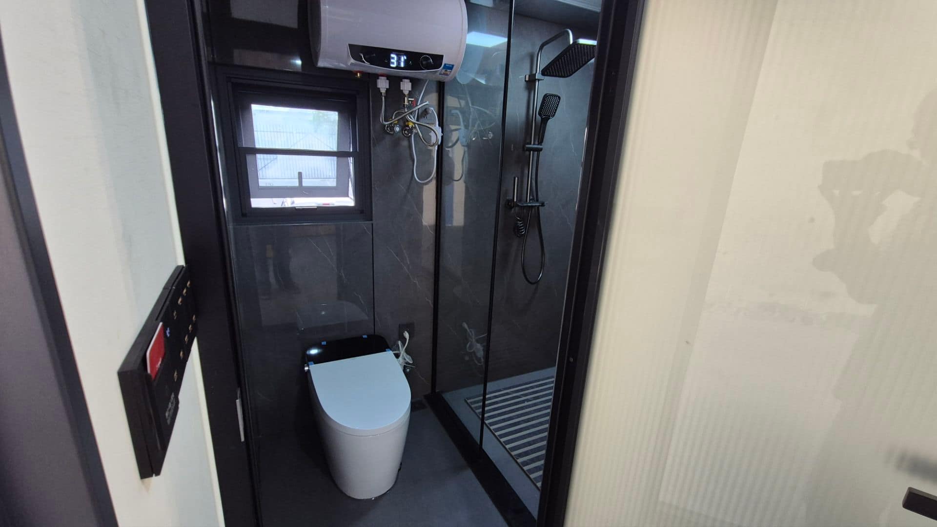 Living Pod Bathroom Interior